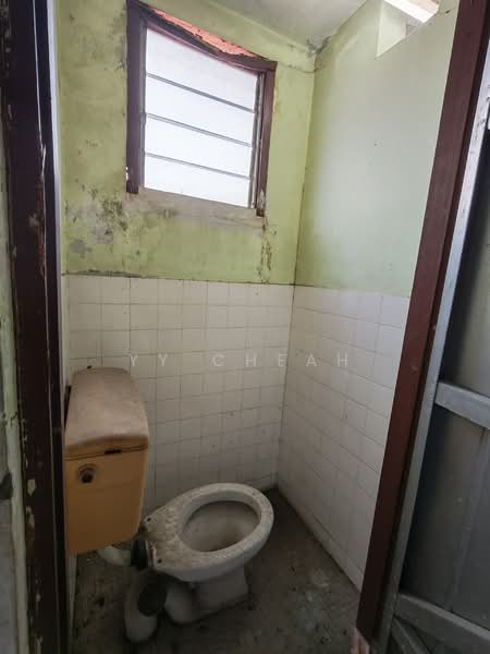Bungalow for Sale in Buntong (Ipoh) - YY Cheah - Bathroom - PropertyGuru.com.my