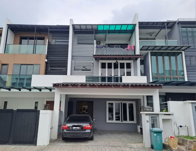 Rumah Teres 3 Tingkat untuk Dijual di Taman Damai Utama (Bandar Kinrara) - Harry Lee - Exterior - PropertyGuru.com.my