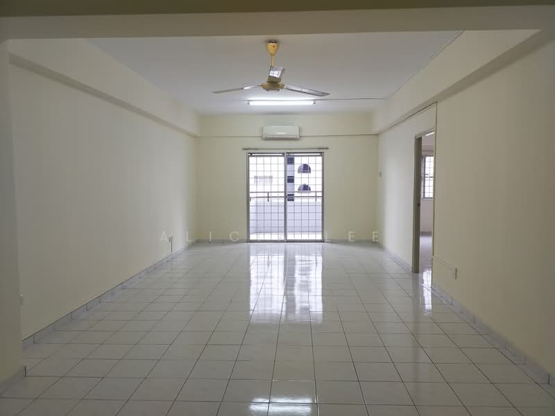 Kondominium untuk Dijual di Dataran Prima - Alicia Lee - Living Room - PropertyGuru.com.my