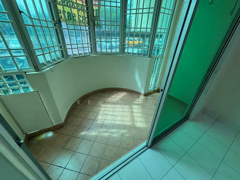 Pangsapuri untuk Dijual di Bayu Puteri 1 - Kevin Ho - Balcony - PropertyGuru.com.my