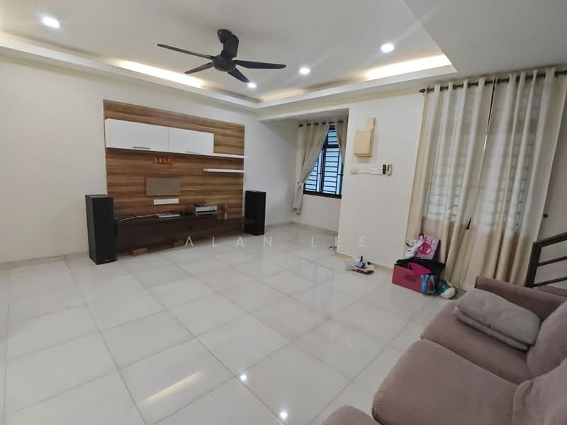 2-storey Terraced House for Sale in Tebrau (Johor) - Alan Lee - Living Room - PropertyGuru.com.my