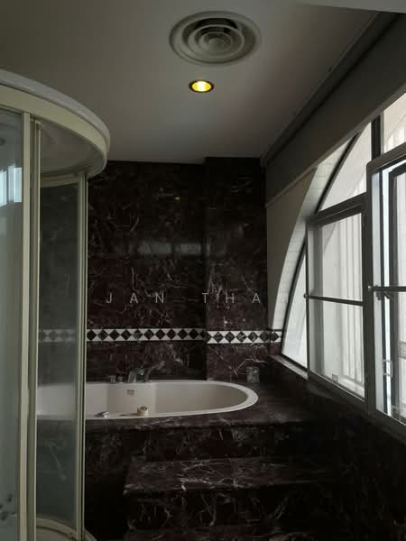 Condominium for Sale at Menara Hartamas - Jan Tham - Bathroom - PropertyGuru.com.my