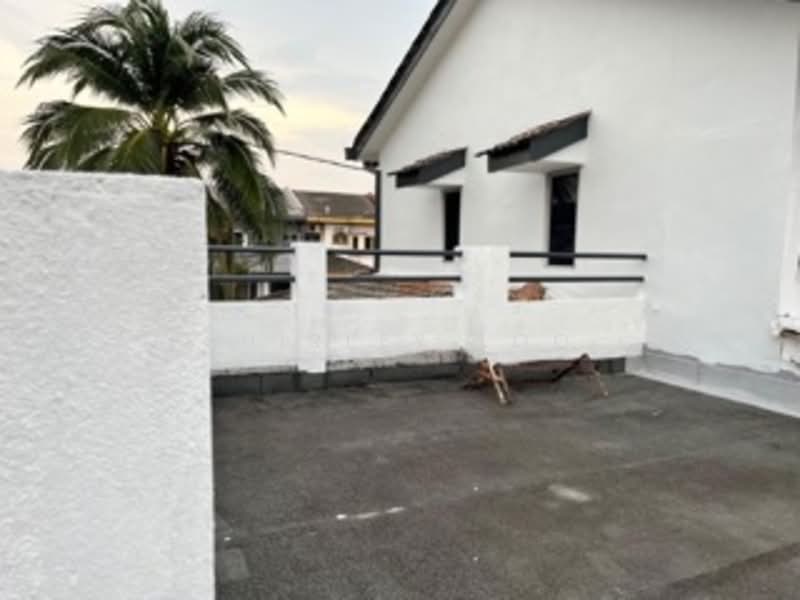 Rumah Teres untuk Disewa di Usj 13 (Subang Jaya) - Shirley Loo - Exterior - PropertyGuru.com.my
