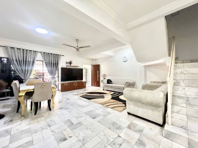 Terraced House for Sale in Taman Kajang Perdana (Kajang) - Tengku Zairi - Living Room - PropertyGuru.com.my