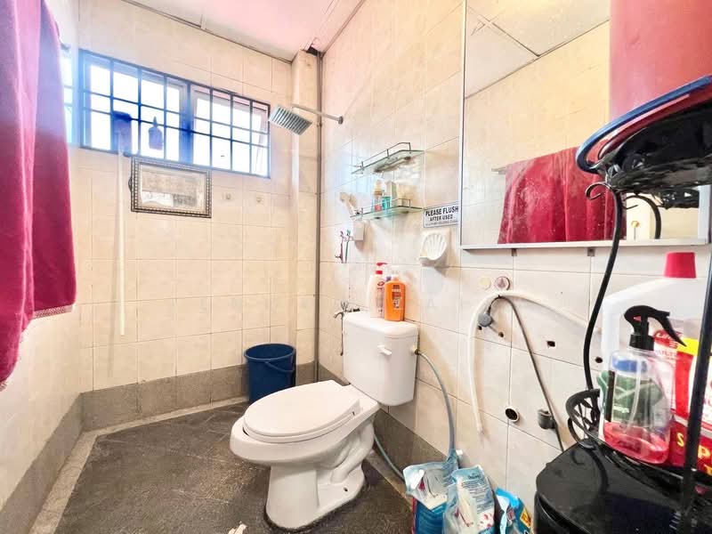 Terraced House for Sale in Taman Kajang Perdana (Kajang) - Tengku Zairi - Bathroom - PropertyGuru.com.my