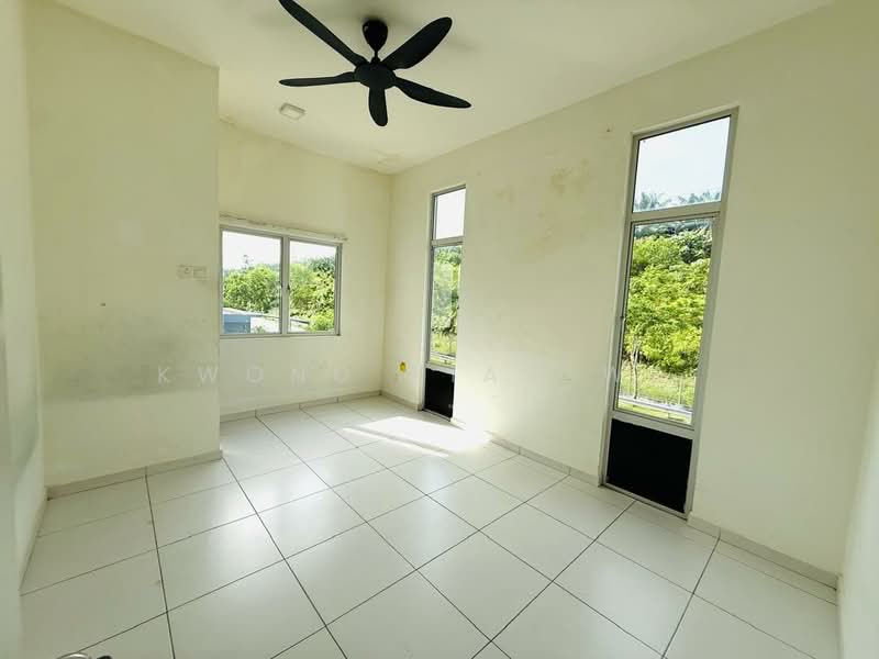 2-storey Terraced House for Sale in Sungai Buloh (Selangor) - Kwong Xiao Wei - Interior - PropertyGuru.com.my