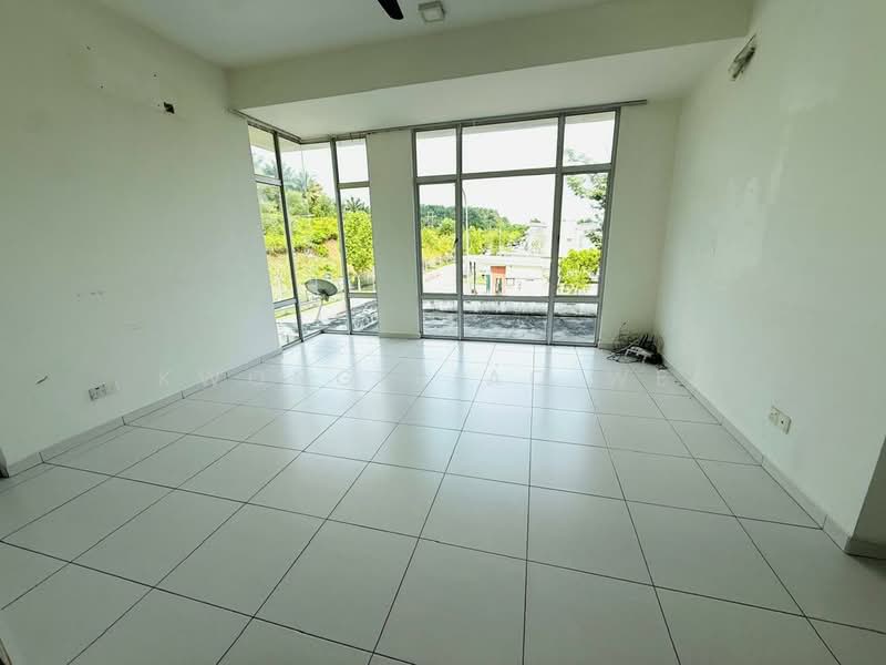 2-storey Terraced House for Sale in Sungai Buloh (Selangor) - Kwong Xiao Wei - Living Room - PropertyGuru.com.my
