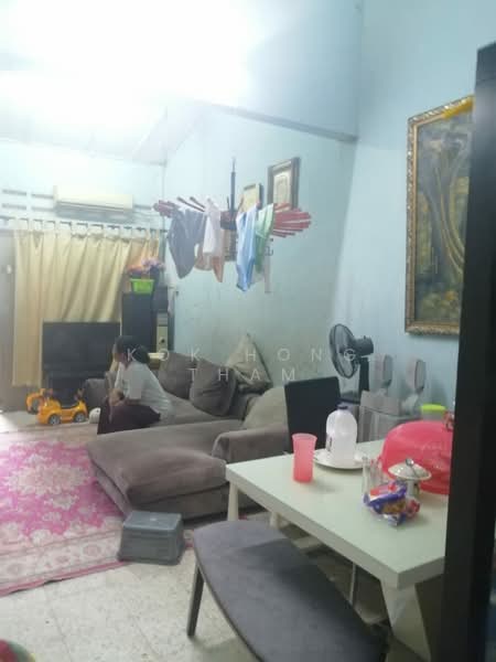 1-storey Terraced House for Sale in Taman Saga (Ampang) - Kok Hong Tham - Living Room - PropertyGuru.com.my