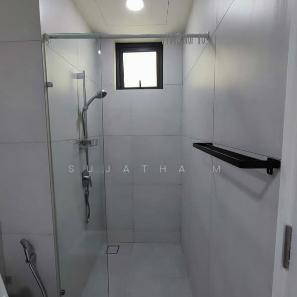 Servis Apartment untuk Disewa di Laurel Residence - Sujatha M - Bathroom - PropertyGuru.com.my