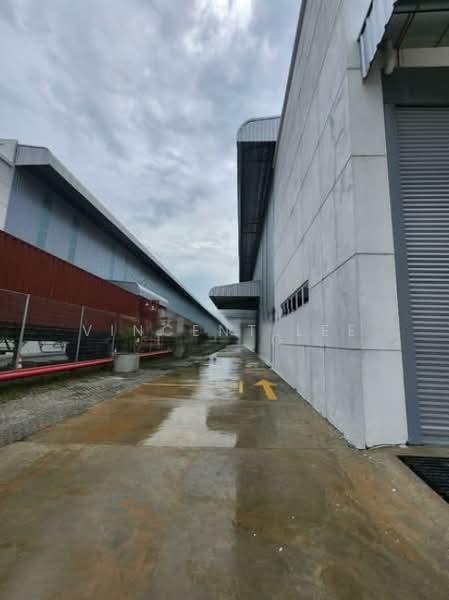 Detached Factory for Rent in Taman Industri Alam Jaya (Puncak Alam) - Vincent Lee - Exterior - PropertyGuru.com.my
