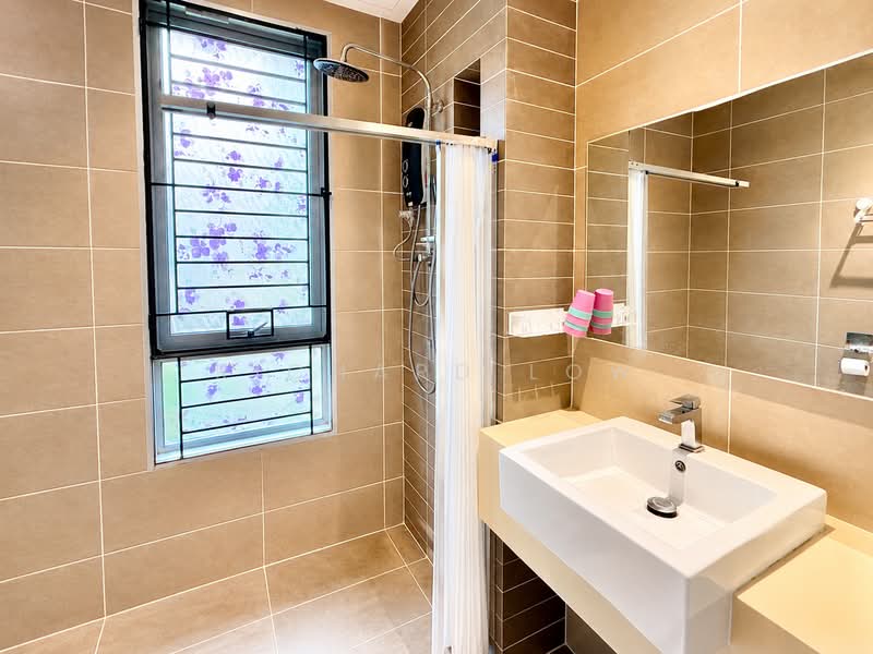 Terraced House for Sale in Bandar Tropicana Aman (Telok Panglima Garang) - Richard Low - Bathroom - PropertyGuru.com.my
