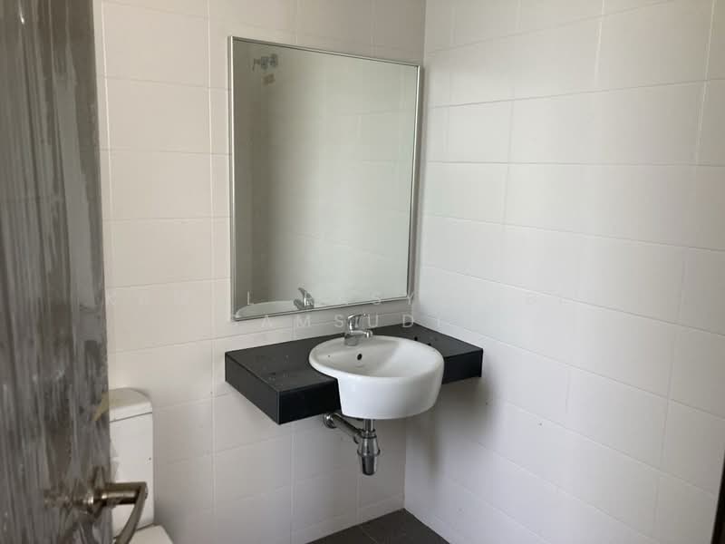 Semi-Detached House for Sale in Pajam (Mantin) - Kamal Rasyid Bin Samsudin - Bathroom - PropertyGuru.com.my