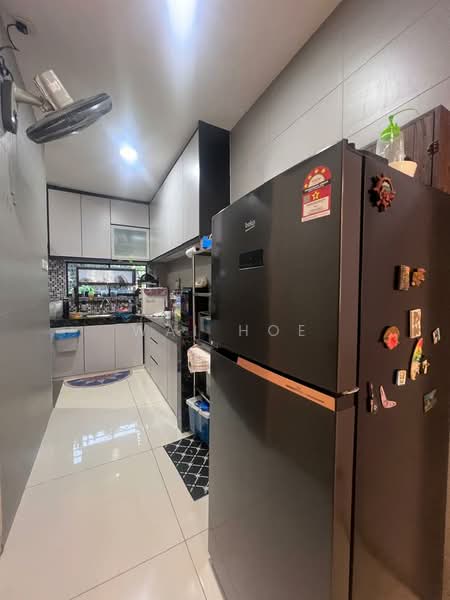 2-storey Terraced House for Sale in Bandar Putra Permai (Seri Kembangan) - Wai Hoe - Kitchen - PropertyGuru.com.my