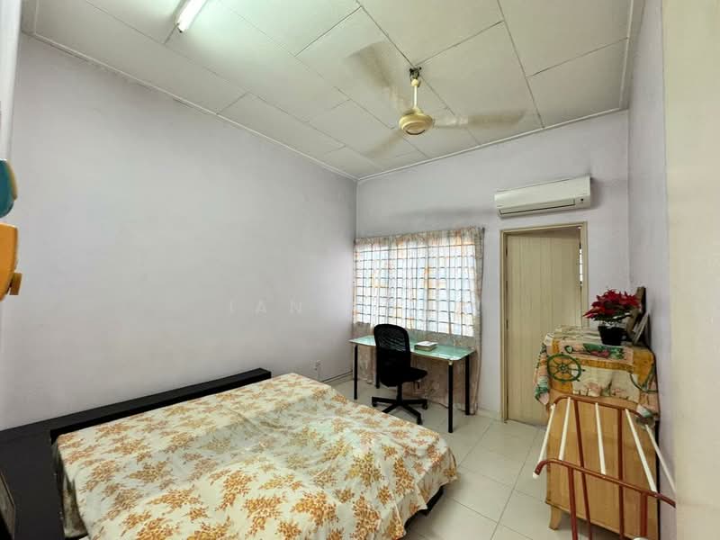 2-storey Terraced House for Sale in Taman Sri Skudai (Skudai) - Ian Chua - Bedroom - PropertyGuru.com.my