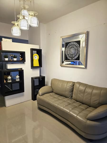 Kondominium untuk Dijual di Kepong Sentral Condominium - Wesley Fu - Living Room - PropertyGuru.com.my