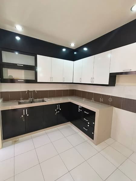 2-storey Terraced House for Sale in Bukit Indah (Iskandar Puteri (Nusajaya)) - Shirley Pang - Kitchen - PropertyGuru.com.my