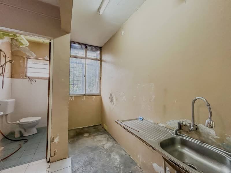 Pangsapuri untuk Dijual di Petaling Utama PJS 1/50 - Muz Hafiz - PropertyGuru.com.my