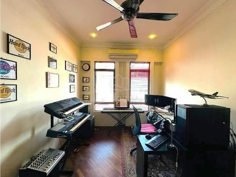 Semi-Detached House for Sale in Glenmarie Cove (Klang) - Terry Hoh - Study - PropertyGuru.com.my