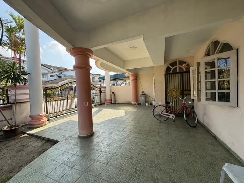 Rumah Teres 2 Tingkat untuk Dijual di Taman Maju (Batu Pahat) - Lau Ee Xuan - Exterior - PropertyGuru.com.my