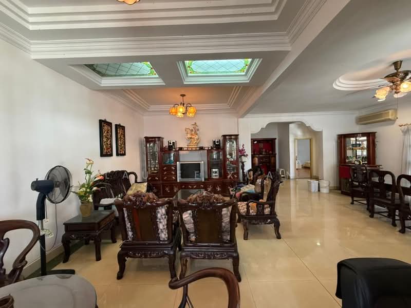 Rumah Teres 2 Tingkat untuk Dijual di Taman Maju (Batu Pahat) - Lau Ee Xuan - Living Room - PropertyGuru.com.my