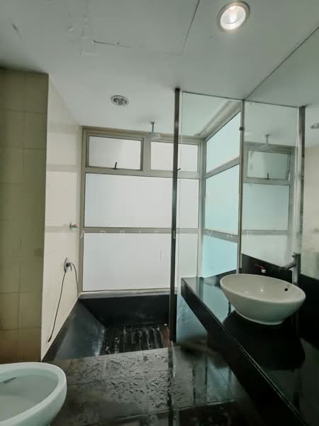 Kondominium untuk Dijual di Suasana Sentral Loft - Gabriel Yap - Bathroom - PropertyGuru.com.my