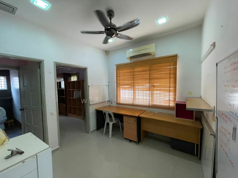 Rumah Teres 2 Tingkat untuk Dijual di Taman Puncak Jalil (Seri Kembangan) - Wai Hoe - Study - PropertyGuru.com.my