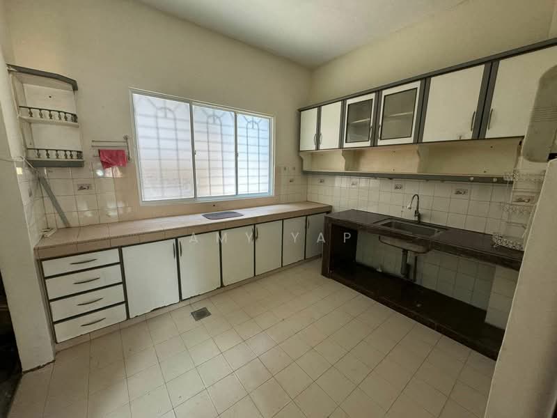 Terraced House for Rent in Taman Bukit Desa (Kepong) - Amy Yap - Kitchen - PropertyGuru.com.my