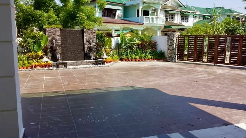 Bungalow for Sale in Taman Bukit Kempas (Tampoi) - William Tay - Exterior - PropertyGuru.com.my