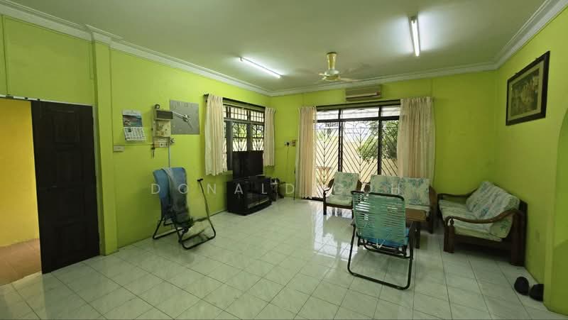Rumah Berkembar untuk Dijual di Ipoh (Perak) - Donald Goh - Living Room - PropertyGuru.com.my