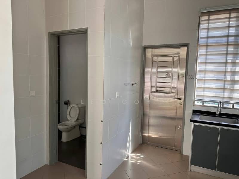 Semi-Detached House for Rent in Seremban 2 (Seremban) - Leo Goh - Bathroom - PropertyGuru.com.my