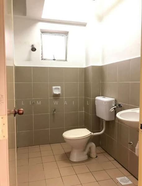 Apartment for Rent at Meru Courts - Lim Wai Leon - Bathroom - PropertyGuru.com.my