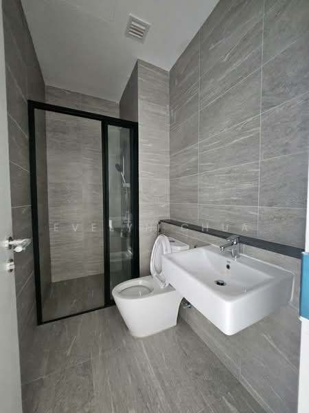 Sofo untuk Disewa di Petaling Jaya (Selangor) - Evelyn Chua - Bathroom - PropertyGuru.com.my