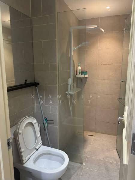 Servis Apartment untuk Disewa di 8th & Stellar - Shawn Lee Kah Kit - Bathroom - PropertyGuru.com.my