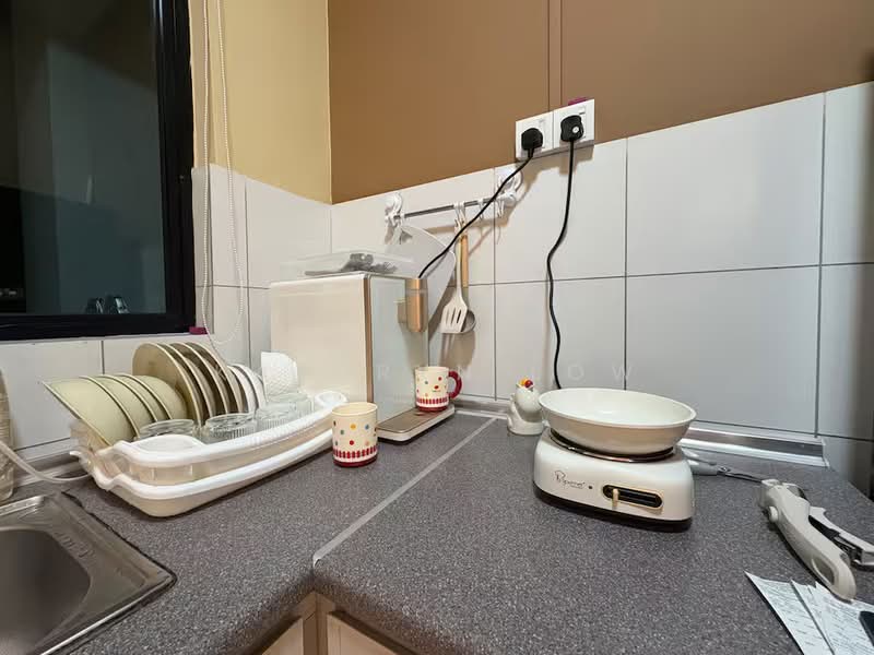 Servis Apartment untuk Dijual di Majestic Maxim - Kathryn Low - Kitchen - PropertyGuru.com.my