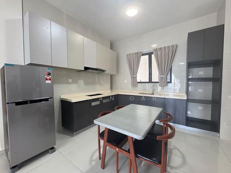 Condominium for Rent at Kings Bay @ Country Garden Danga Bay - Ethan Gan - Kitchen - PropertyGuru.com.my