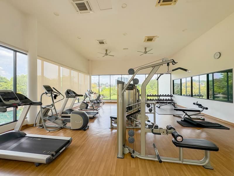 3-storey Terraced House for Sale in Seri Kembangan (Selangor) - Dinie Akmal - PropertyGuru.com.my