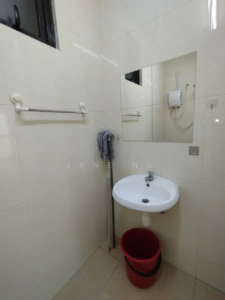 Service Residence for Sale at Mahkota Impian - Jane Ng - Bathroom - PropertyGuru.com.my