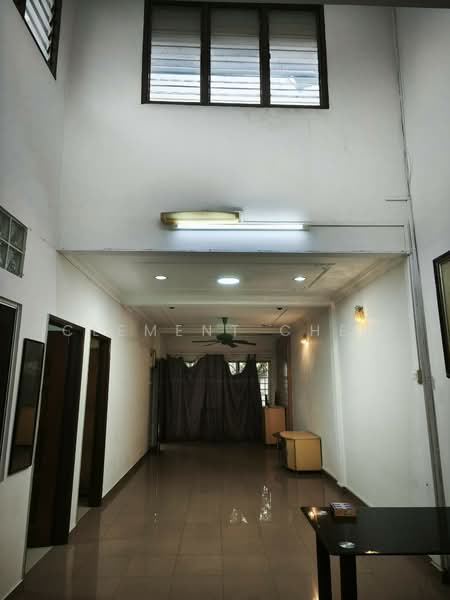Rumah Teres 1 Tingkat untuk Disewa di Taman Salak Selatan (Salak South) - Clement Chen - Corridor - PropertyGuru.com.my