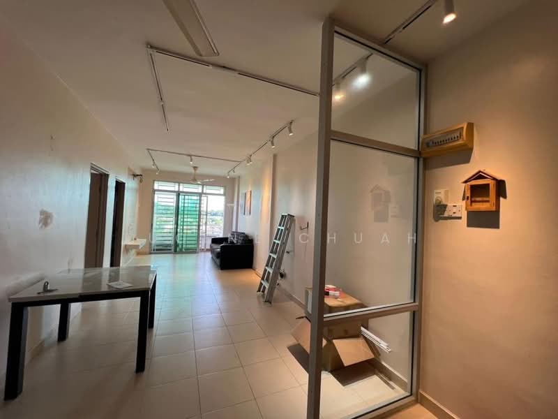 Rumah Flat untuk Dijual di Seri Intan - Eugene Chuah - Living Room - PropertyGuru.com.my