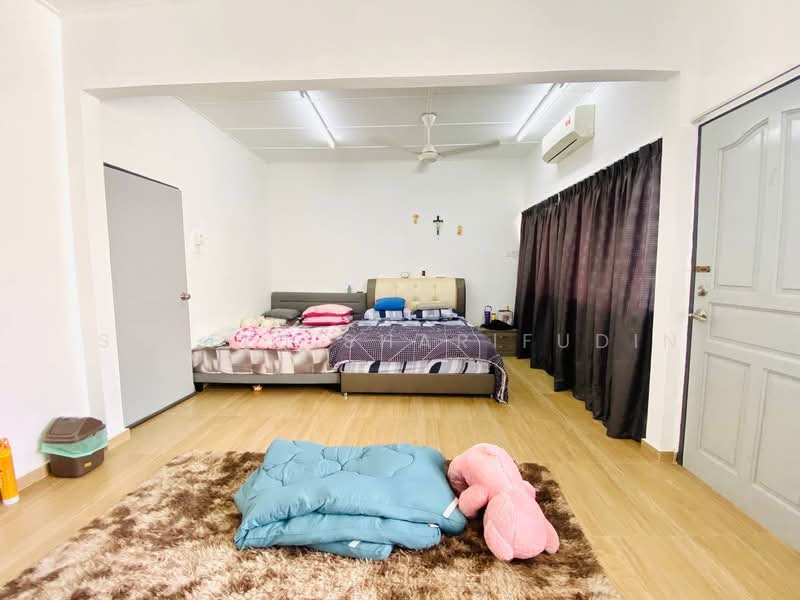 Rumah Teres untuk Dijual di Taman Selayang Utama (Selayang) - Syafiq Sharifudin - Bedroom - PropertyGuru.com.my