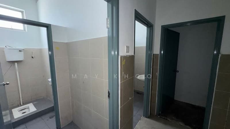 Kilang untuk Disewa di Skudai (Johor) - May Khoo - Bathroom - PropertyGuru.com.my