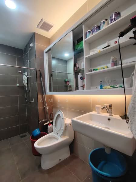 Servis Apartment untuk Dijual di Wave @ Marina Cove - James Tan - Bathroom - PropertyGuru.com.my