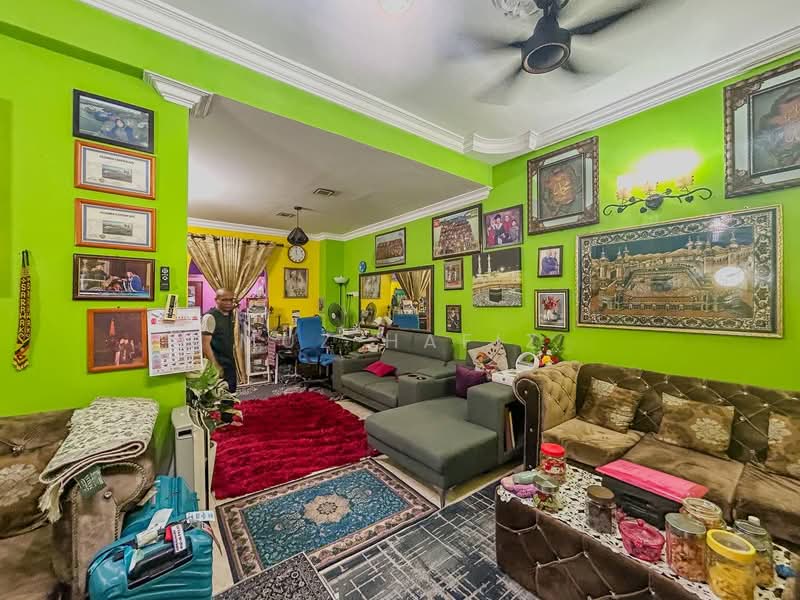 2-storey Terraced House for Sale in Meru (Klang) - Muz Hafiz - Living Room - PropertyGuru.com.my