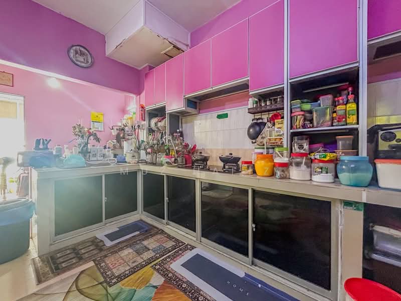 2-storey Terraced House for Sale in Meru (Klang) - Muz Hafiz - Kitchen - PropertyGuru.com.my