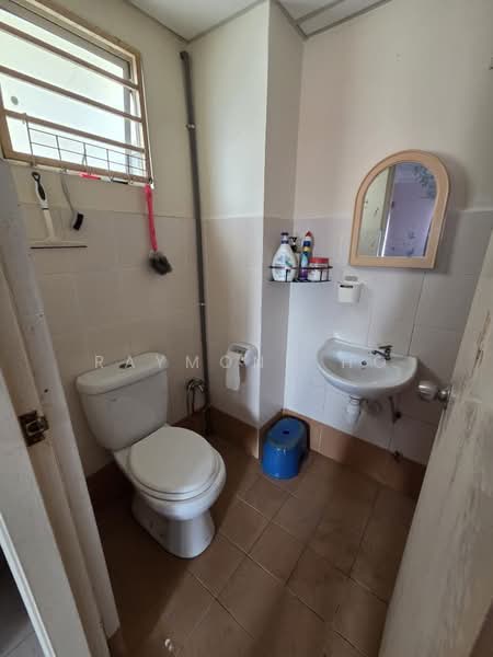 Kondominium untuk Disewa di Magna Ville - Raymond Ho - Bathroom - PropertyGuru.com.my