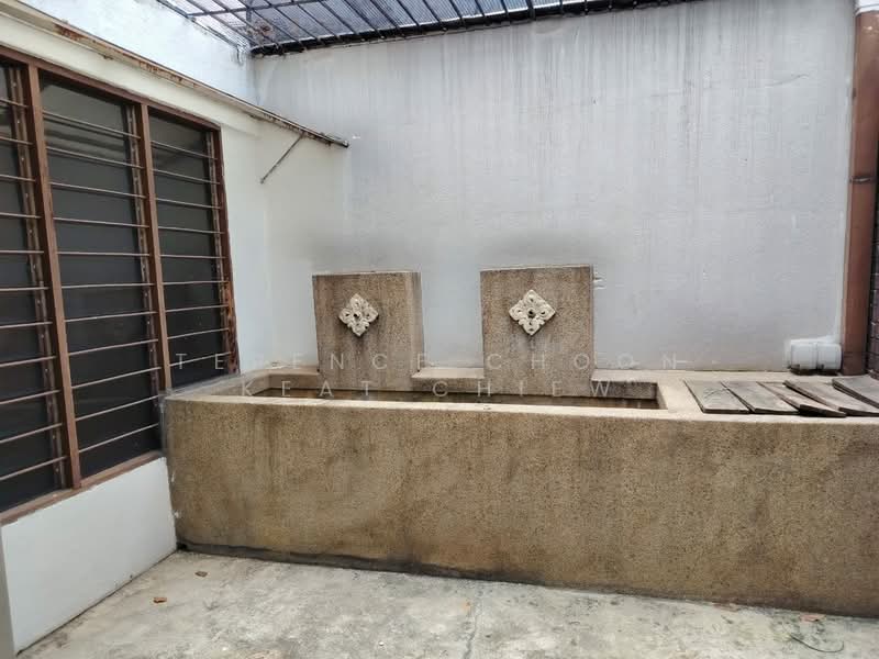 2-storey Terraced House for Sale in Petaling Jaya (Selangor) - Terence Choon Keat Chiew - Indoor courtyard - PropertyGuru.com.my