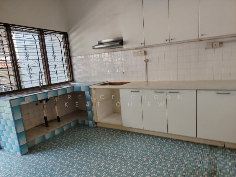 2-storey Terraced House for Sale in Petaling Jaya (Selangor) - Terence Choon Keat Chiew - Kitchen - PropertyGuru.com.my