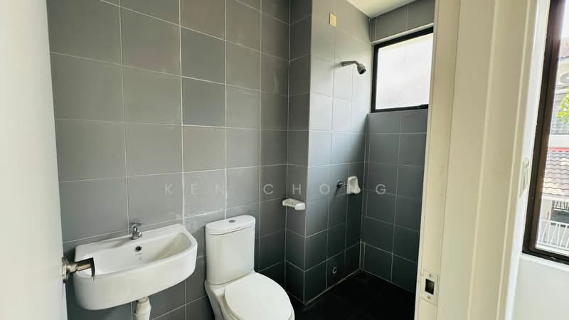 Rumah Teres 2 Tingkat untuk Dijual di M Residence (Rawang) - Ken Chong - Bathroom - PropertyGuru.com.my