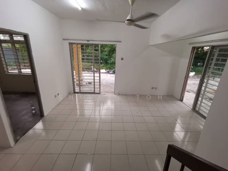 Rumah Teres 2.5 Tingkat untuk Dijual di Taman Putra Perdana (Puchong) - Shirlee Toh - Living Room - PropertyGuru.com.my