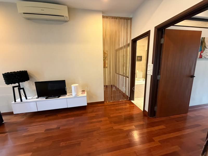 3-storey Terraced House for Sale in Taman Desa (Kuala Lumpur) - Don Tang - Living Room - PropertyGuru.com.my